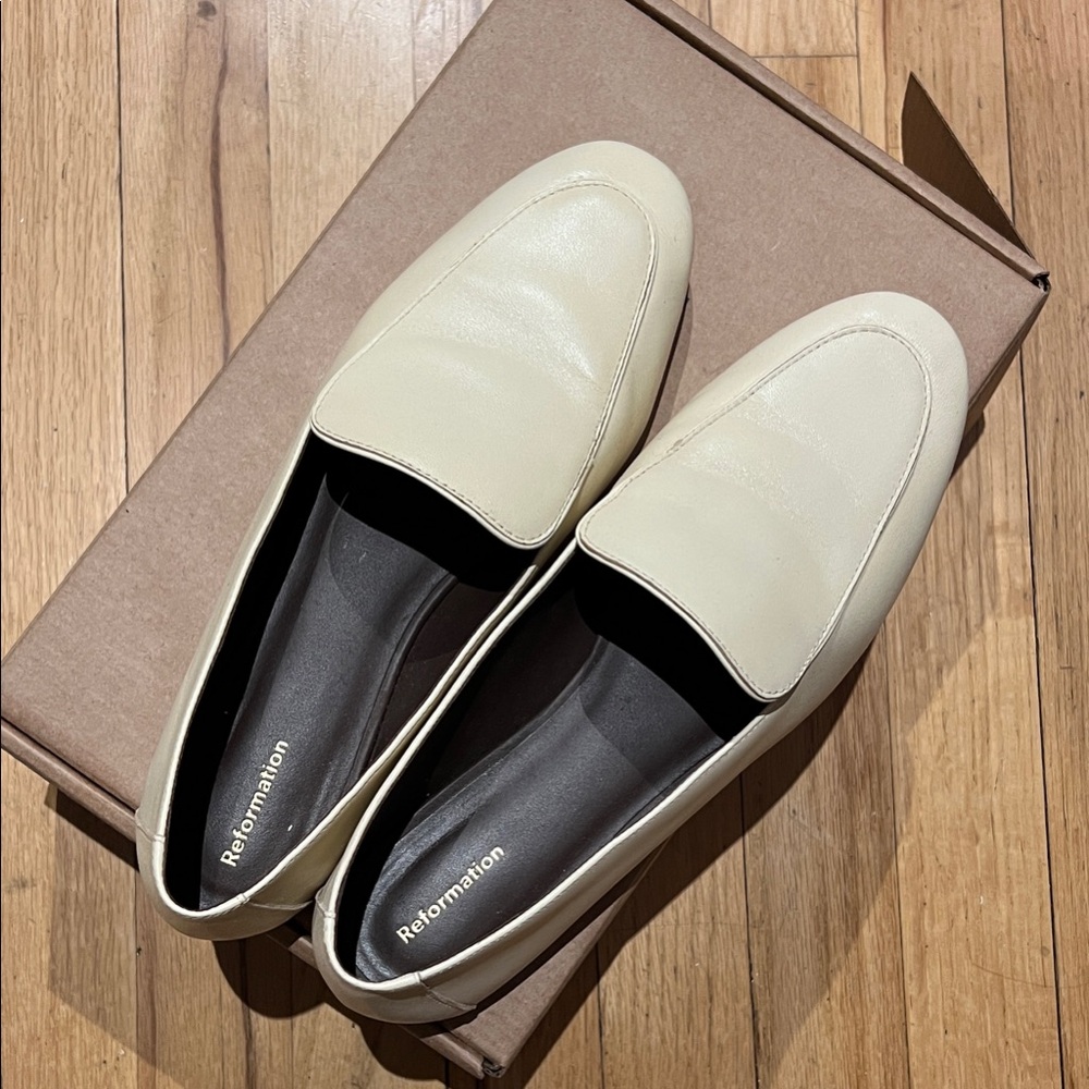 Reformation Women’s Cream Loafers